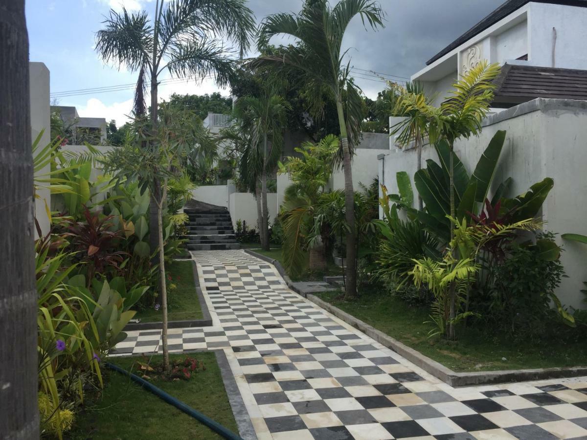 The Kayuputih Villa Lovina  Exterior photo
